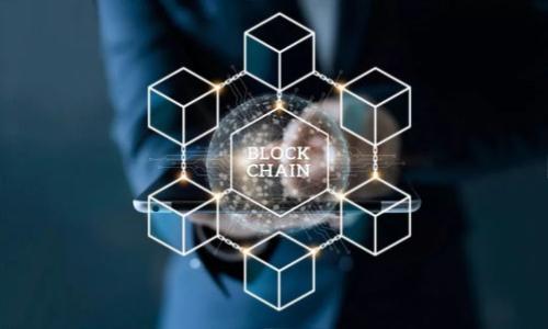 biao ti加密货币热潮：投资新机遇与风险分析/biao ti

加密货币, 投资, 风险, 区块链/guanjianci

### 内容主体大纲

1. **引言**
   - 简介加密货币的起源
   - 当前加密货币热潮的背景和趋势

2. **加密货币的基本概念**
   - 什么是加密货币
   - 加密货币与传统货币的区别
   - 加密货币的工作原理

3. **加密货币投资的吸引力**
   - 市场回报
   - 交易的便利性
   - 技术创新带来的机会

4. **加密货币投资的风险**
   - 市场波动性
   - 网络安全问题
   - 合规与法律风险

5. **如何开始加密货币投资**
   - 选择合适的交易平台
   - 制定投资策略
   - 风险管理与资金分配

6. **未来的发展趋势**
   - DeFi（去中心化金融）的崛起
   - 机构投资者的加入
   - 监管环境的演变

7. **结论**
   - 总结加密货币的机遇与挑战
   - 如何做出明智的投资决策

---

### 引言

加密货币的热潮自比特币诞生以来，已经持续了十多年。在这段时间里，加密货币市场经历了几轮剧烈的涨跌，但是从整体趋势来看，越来越多的人开始关注这一新兴资产类别。本文将探讨加密货币的基本概念、投资吸引力与风险、如何开始投资以及未来的发展趋势。

### 加密货币的基本概念

什么是加密货币
加密货币是一种使用密码学技术来确保交易安全、验证转账以及控制新单位生成的数字货币。加密货币的去中心化特性，即不依赖于中央银行或政府机构，使其在一定程度上免受政府干预，吸引了大量投资者的关注。

加密货币与传统货币的区别
传统货币由政府发行并受到法律支持，而加密货币则是运行在区块链网络上的去中心化数字资产。传统货币的价值往往与国家经济息息相关，而加密货币的价值受市场供求、网络效应等因素影响，波动性较大。

加密货币的工作原理
加密货币通过区块链技术进行交易记录和验证。每一笔交易都会被记录在网络中的多个节点上，这确保了数据的透明性和不可篡改性。这种机制不仅提高了安全性，也降低了欺诈的风险。

### 加密货币投资的吸引力

市场回报
过去几年中，一些加密货币的回报率远超传统投资。在市场繁荣期，比特币和以太坊等主要加密货币的价格曾数倍、甚至数十倍上涨，吸引了大量投资者进入市场。

交易的便利性
加密货币的交易可以在任何时间、任何地点进行，只需要一部智能手机和互联网即可。这种便利性大大降低了投资门槛，让更多普通用户能够参与其中。

技术创新带来的机会
区块链技术的不断演进为加密货币领域带来了诸多创新，例如DeFi（去中心化金融）、NFT（非同质化代币）等新兴趋势。这些新技术不仅推动了市场的发展，也为投资者提供了更多的机会。

### 加密货币投资的风险

市场波动性
加密货币市场的波动性极高，价格在短时间内可能发生剧烈波动。这种不确定性使得加密货币投资充满风险，尤其是对于没有经验的投资者。

网络安全问题
随着加密货币的普及，网络攻击事件也屡见不鲜。黑客攻击、诈骗和交易所倒闭等事件频繁发生，使得投资者的资金面临风险。因此，投资者需加强安全意识，保护个人资产。

合规与法律风险
各国对加密货币的监管政策各不相同，一些国家甚至禁止加密货币交易。这意味着，投资者在进行加密货币交易时，需关注相关的法律法规，以免因政策变化造成损失。

### 如何开始加密货币投资

选择合适的交易平台
投资者可以通过在线交易平台买卖加密货币。选择信誉好、安全保障高的交易平台是成功投资的第一步。在选择平台时，需关注其交易费用、用户体验和客户服务等因素。

制定投资策略
投资者在进入加密货币市场之前，需制定一套合理的投资策略。这包括投资额度、风险承受能力和持有期限等。考虑到市场波动性，分散投资也是降低风险的有效方式。

风险管理与资金分配
合理的资金分配和风险管理是加密货币投资成功的重要元素。投资者应根据自己的风险承受能力设置止损点，并且不应将所有投资资金投入到单一的加密货币中。

### 未来的发展趋势

DeFi的崛起
去中心化金融（DeFi）作为加密货币领域的一大趋势，正在改变传统金融的面貌。DeFi项目通过智能合约提供各种金融服务，无需中介，使得金融交易变得更加透明和高效。

机构投资者的加入
越来越多的机构投资者开始关注加密货币市场，他们的加入将为市场带来更大的流动性和稳定性。这一趋势使得加密货币被逐渐接受为一种主流投资资产。

监管环境的演变
随着加密货币市场的日益成熟，各国政府的监管政策也在不断演变。合理的监管有助于促进市场的健康发展，保护投资者权益。未来的监管趋向将是行业发展的关键。

### 结论

总之，加密货币的热潮为投资者提供了新的机遇，同时也伴随着诸多风险。在进行任何投资之前，了解市场动态、评估风险并保持谨慎是非常重要的。通过合理的投资策略与风险管理，投资者能够在这一快速发展的市场中把握机会，实现财务增值。

---

### 相关问题

1. **加密货币的未来前景如何？**
   - 对于此问题，可以从市场需求、技术进步、法律监管等多个方面进行深入探讨。

2. **哪些加密货币值得投资？**
   - 可以分析一些主流加密货币的优势、发展潜力和市场表现。

3. **如何识别加密货币投资的骗局？**
   - 关注常见的诈骗形式，提供识别和预防的策略。

4. **加密货币与股票投资的比较？**
   - 对比两者的收益、风险、流动性等方面。

5. **如何保护加密货币资产的安全性？**
   - 提供有关钱包使用、交易平台选择、安全习惯的建议。

6. **在加密货币投资中如何实现资产的多元化？**
   - 分析不同类型的加密资产，提供多元化策略的建议。

以上问题可以分别详细阐述，每个问题的介绍均可围绕800字进行展开。